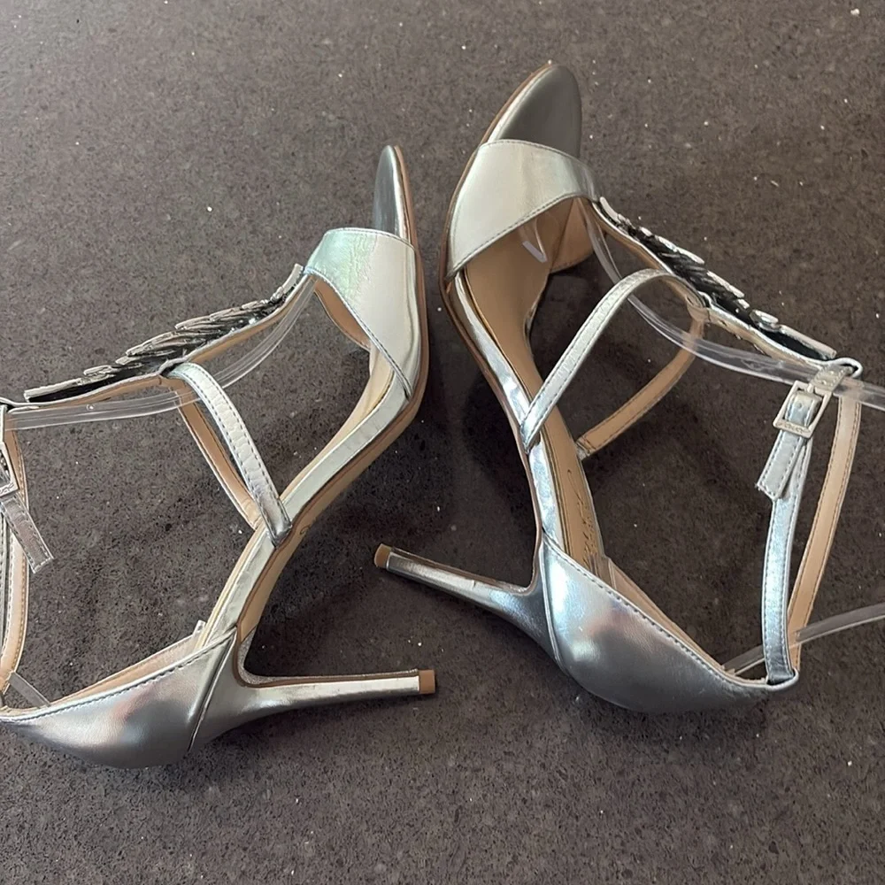Jewel Badgley Mischka Kalama Heels 8